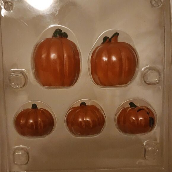 LEMAX SPOOKY TOWN 2017 Orange Happy Pumpkin Family of 5 New #14852 - Picture 11 of 11